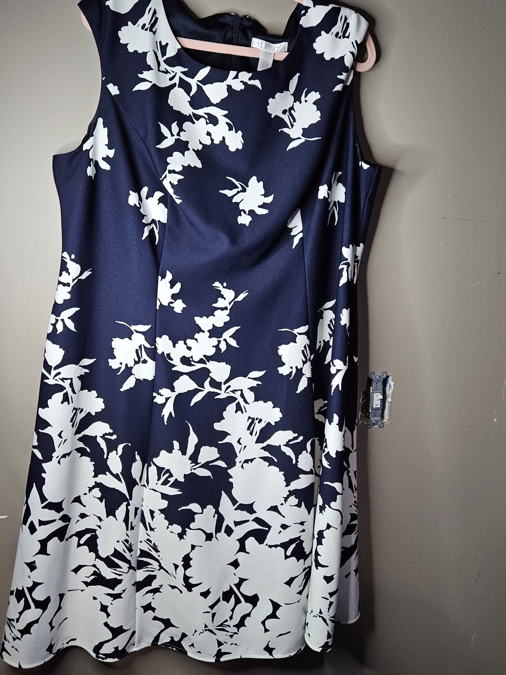 London Times Navy and White Floral Midi Dress